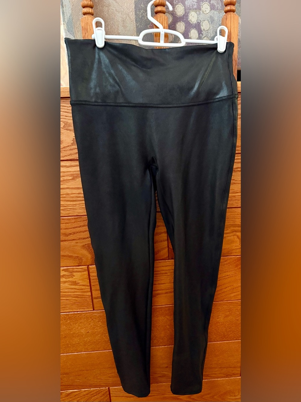 SPANX Men's Black Faux Leather-Effect Jogger Pants